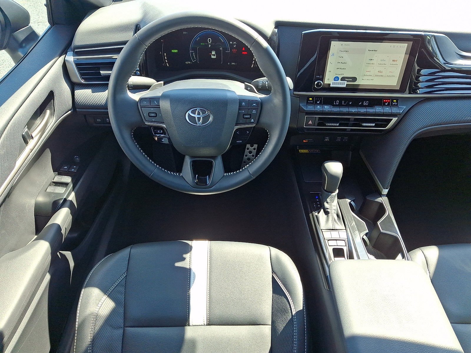 Used 2026 Toyota Camry SE w/ Convenience Package FWD image 11