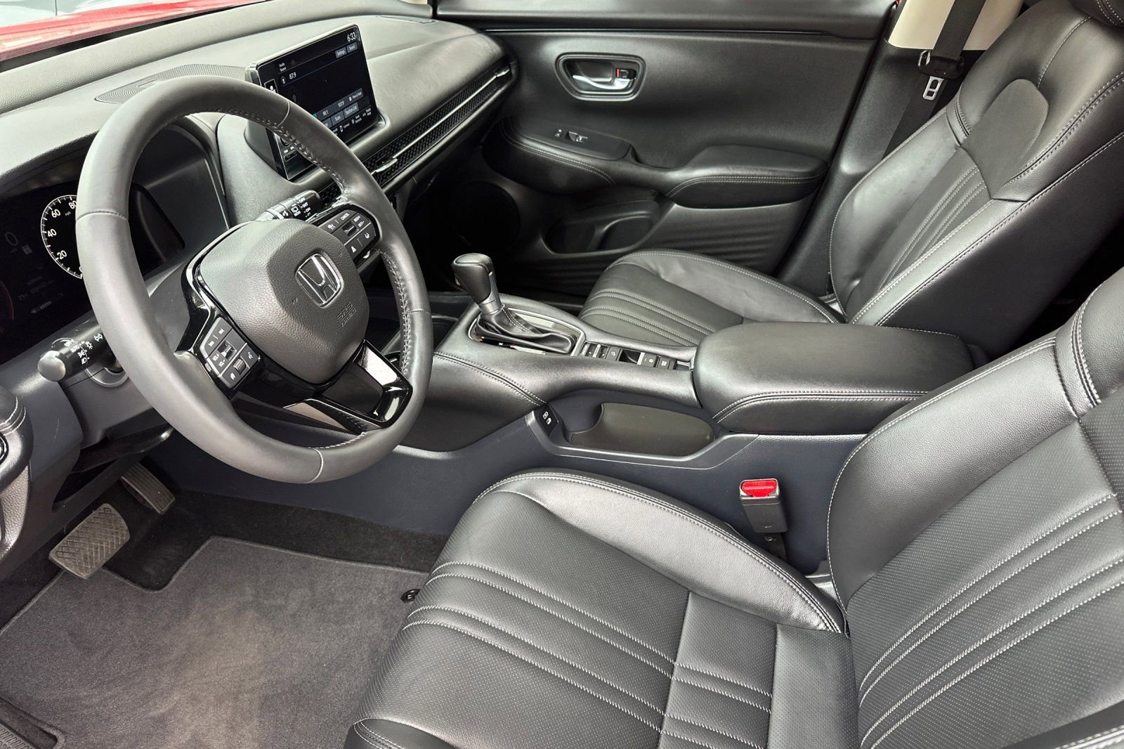 Used 2025 Honda HR-V EX-L image 9