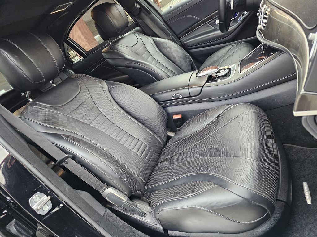 Used 2018 Mercedes-Benz S 560 Sedan image 20