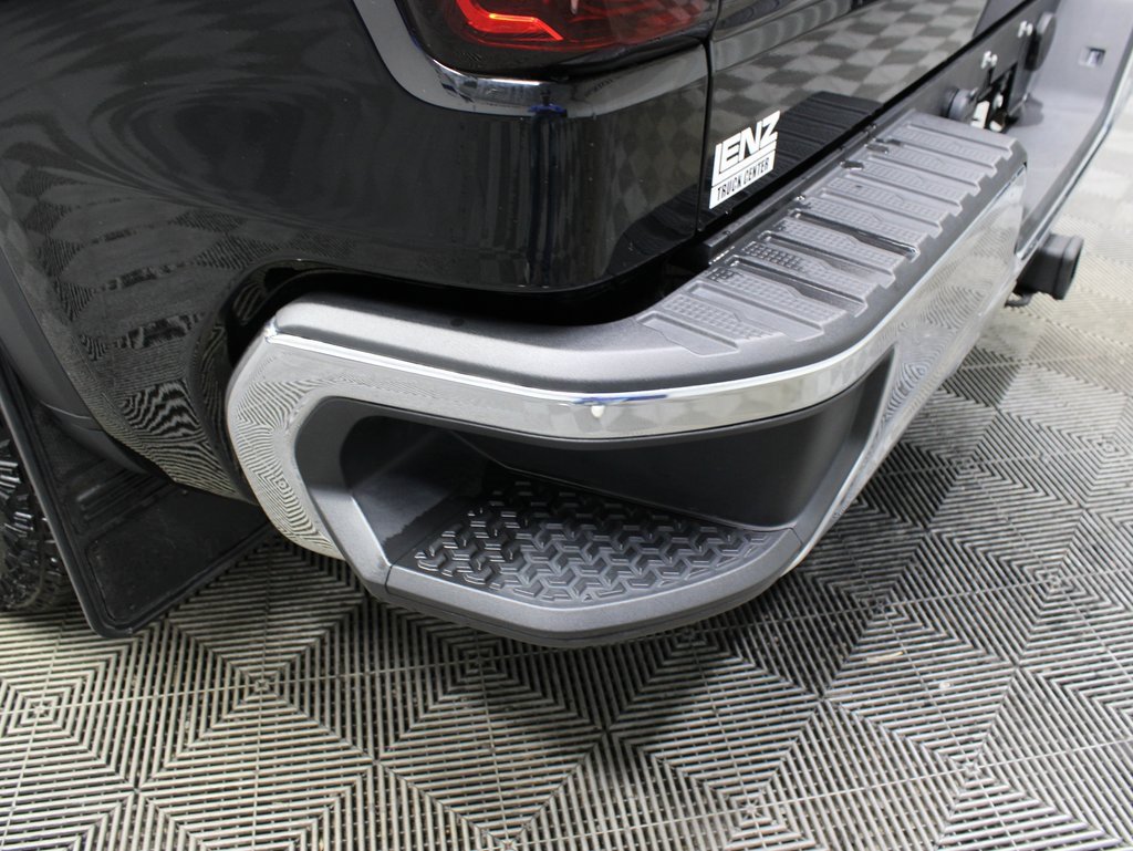 Used 2024 GMC Sierra 1500 SLT image 35