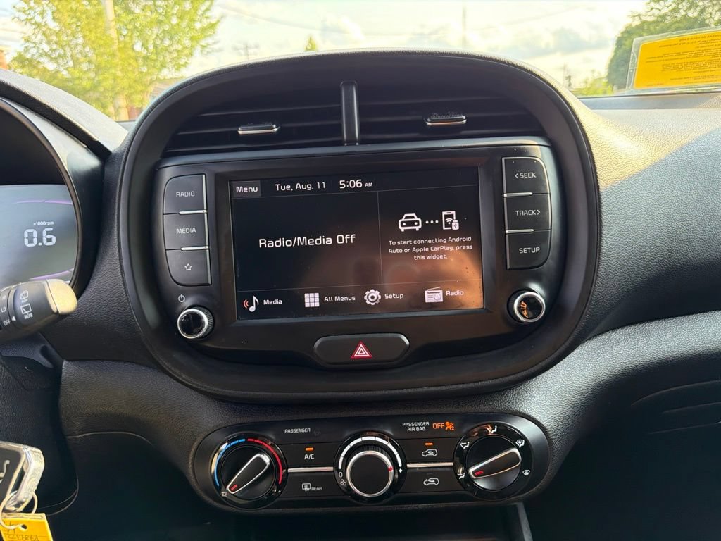 Certified 2023 Kia Soul LX w/ Option Group 015 FWD image 21