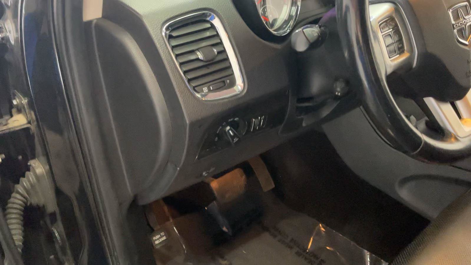 Used 2013 Dodge Durango Citadel w/ Technology Group AWD/4WD image 28