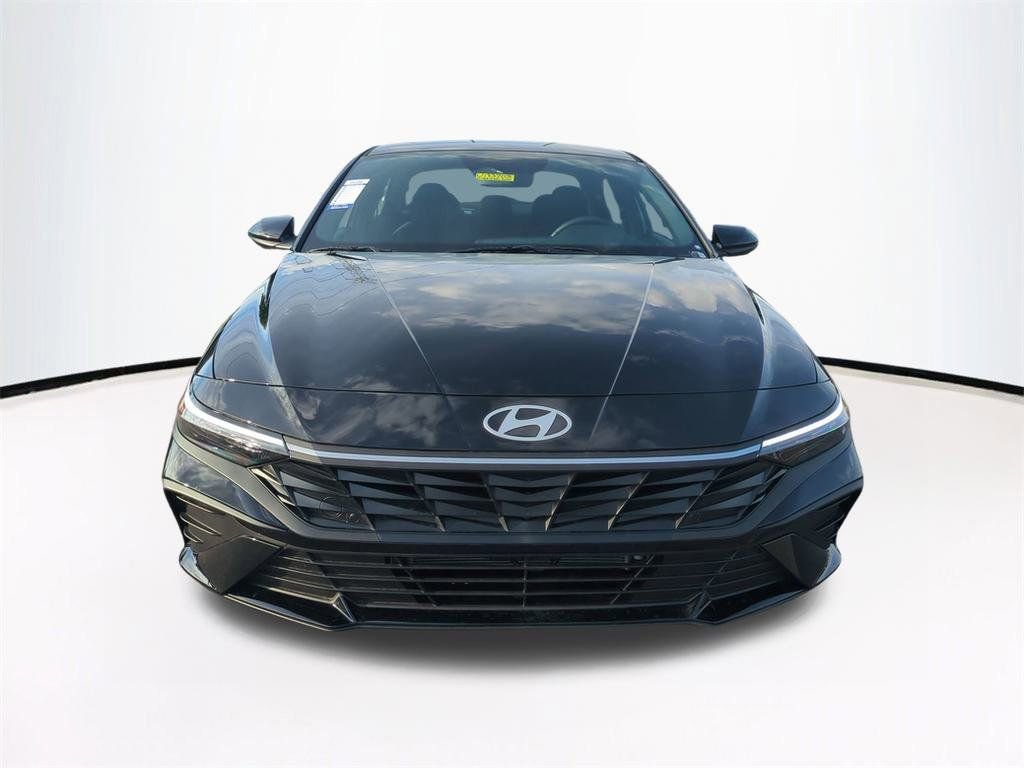 New 2026 Hyundai Elantra Sport image 3