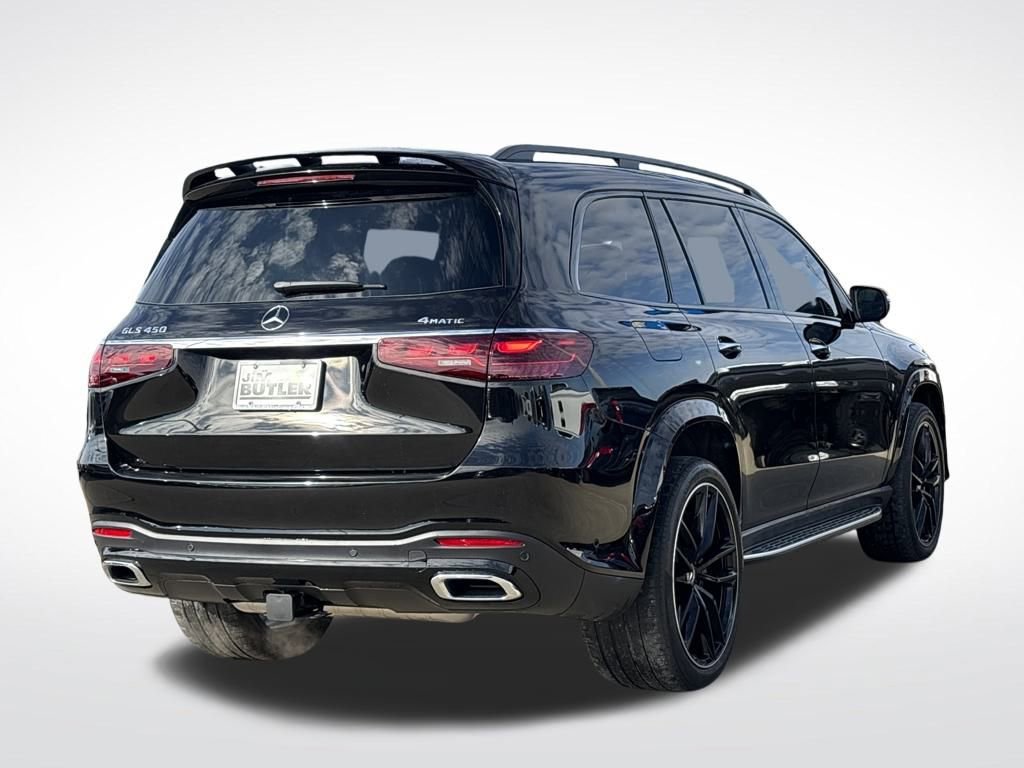Used 2025 Mercedes-Benz GLS 450 4MATIC image 7