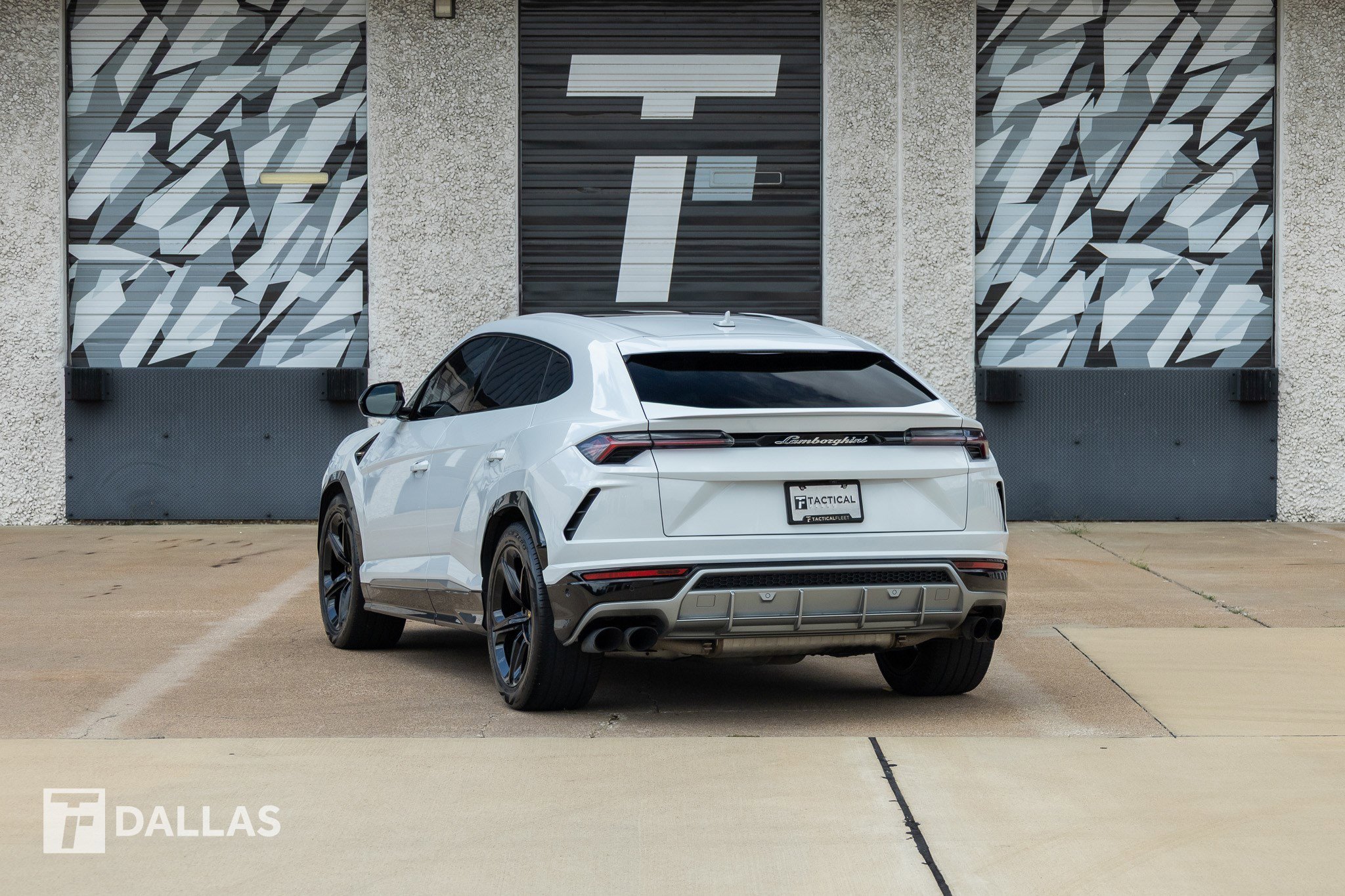 Used 2019 Lamborghini Urus AWD/4WD image 10