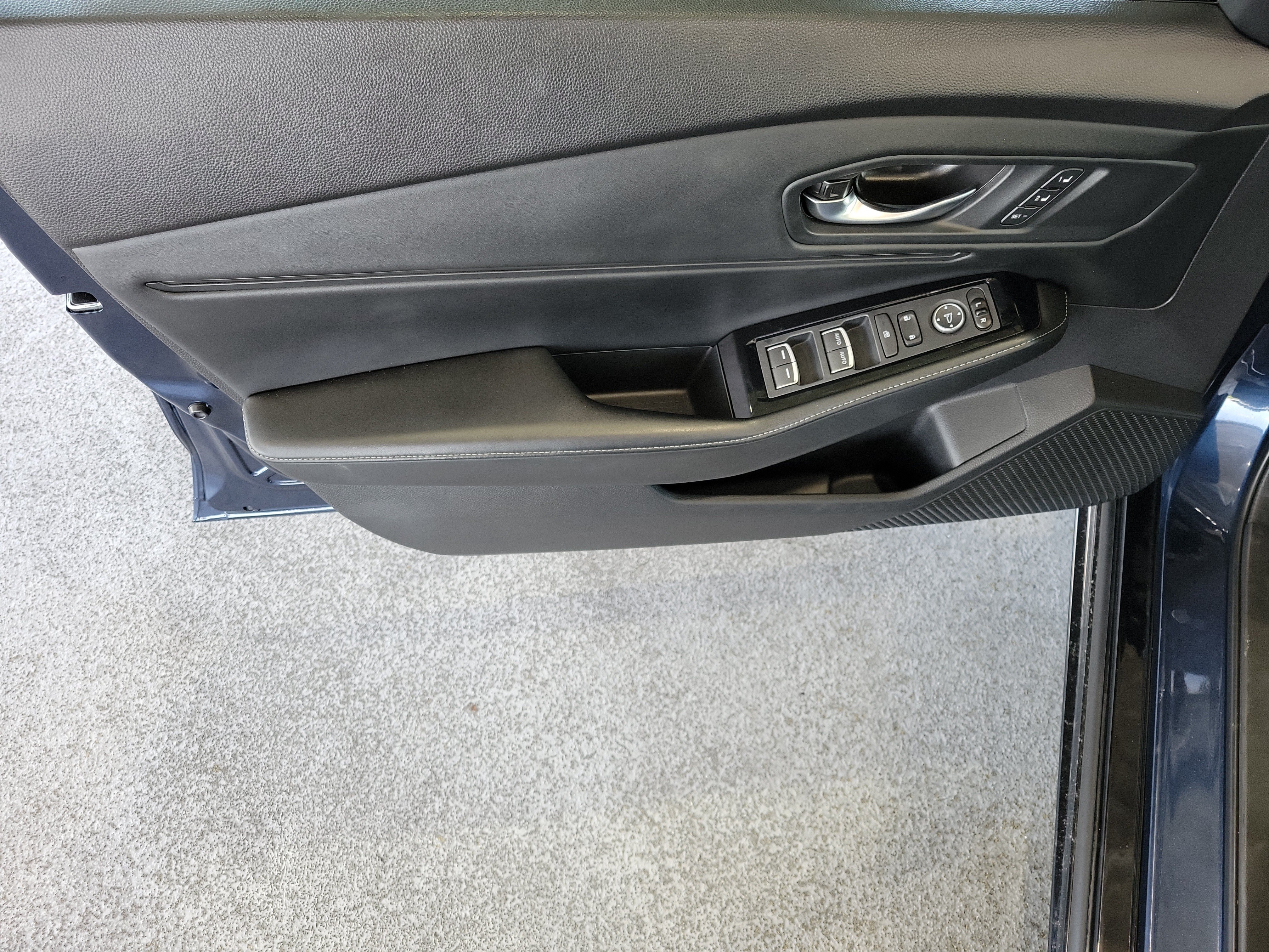 Used 2023 Honda Accord Touring image 16