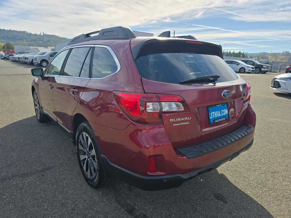Used 2017 Subaru Outback 2.5i Limited AWD/4WD image 3