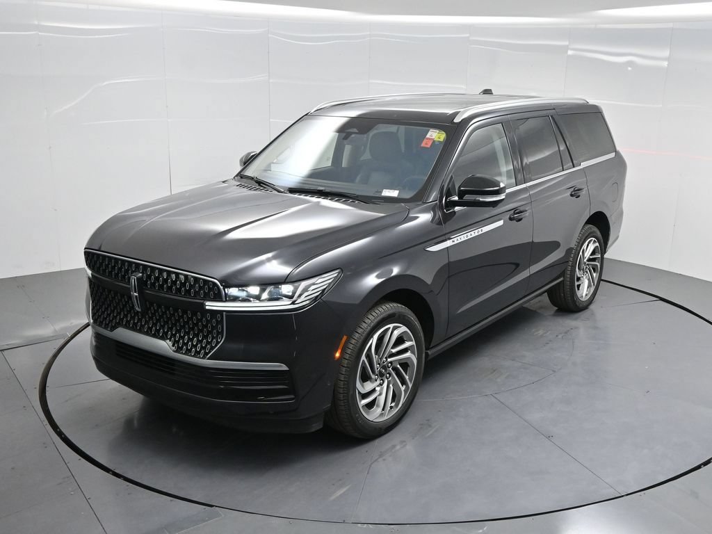 Used 2025 Lincoln Navigator Reserve AWD/4WD image 57