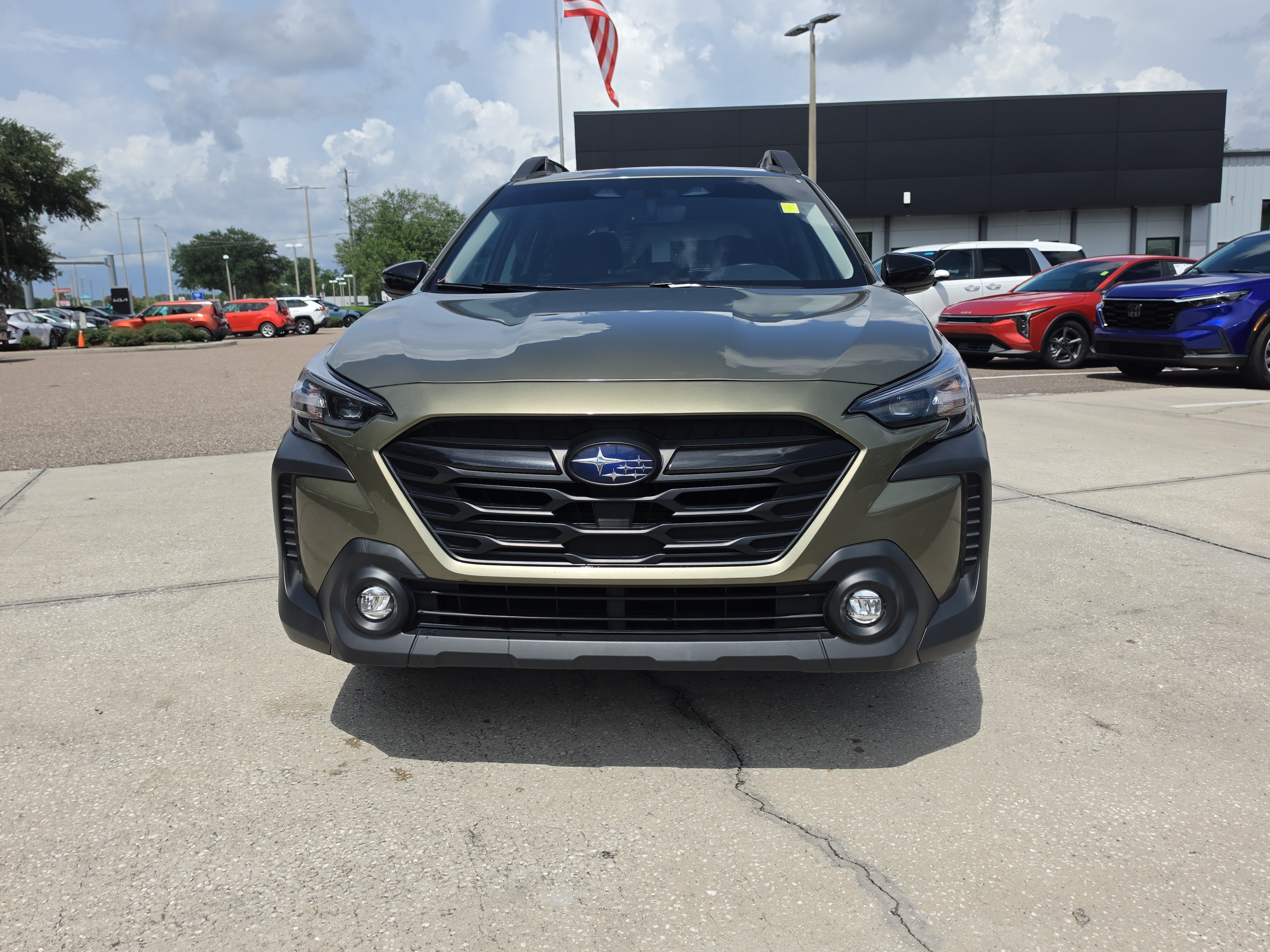 Used 2025 Subaru Outback Onyx Edition AWD/4WD image 3