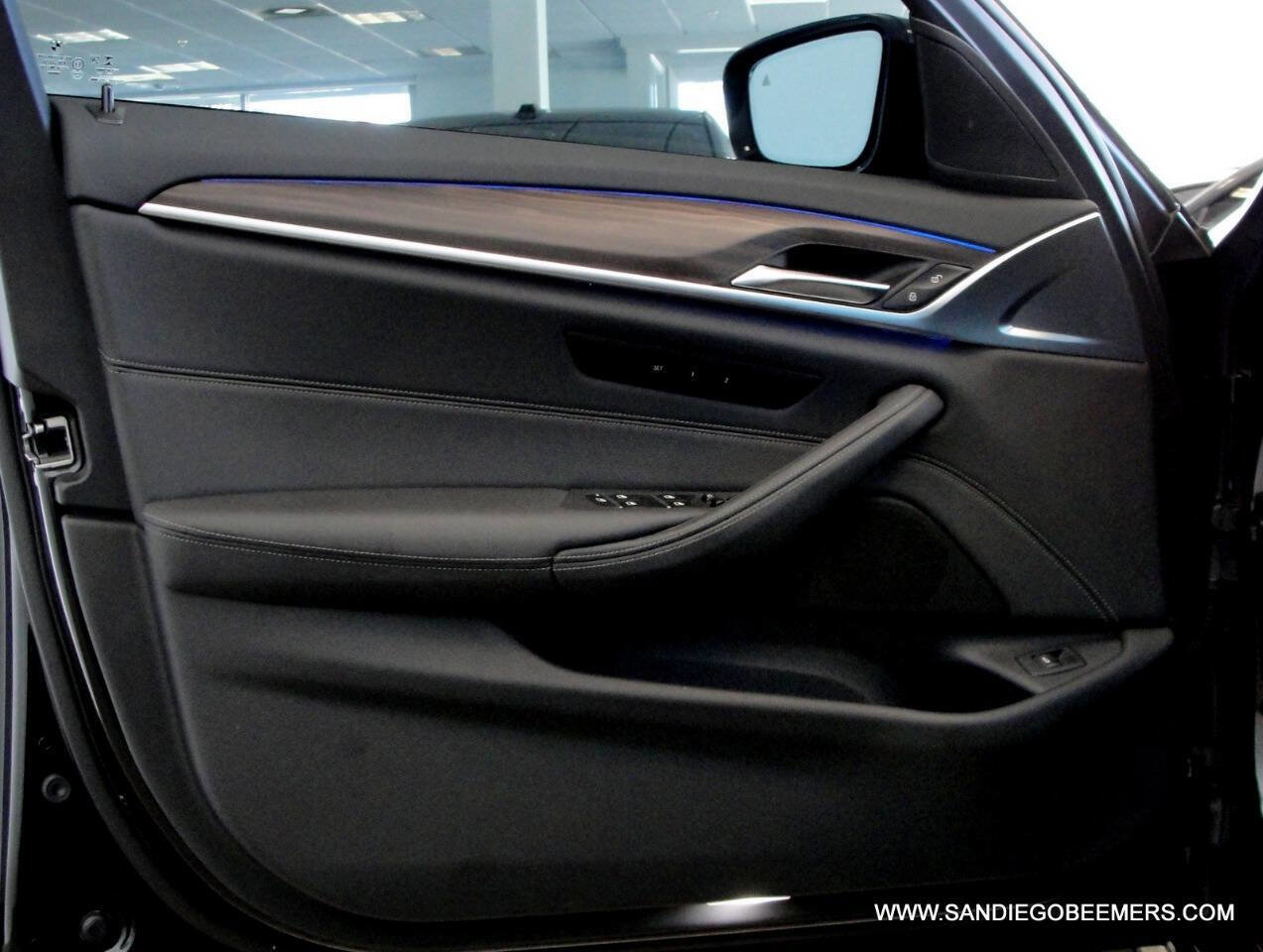 Used 2023 BMW 540i w/ M Sport Package RWD image 17