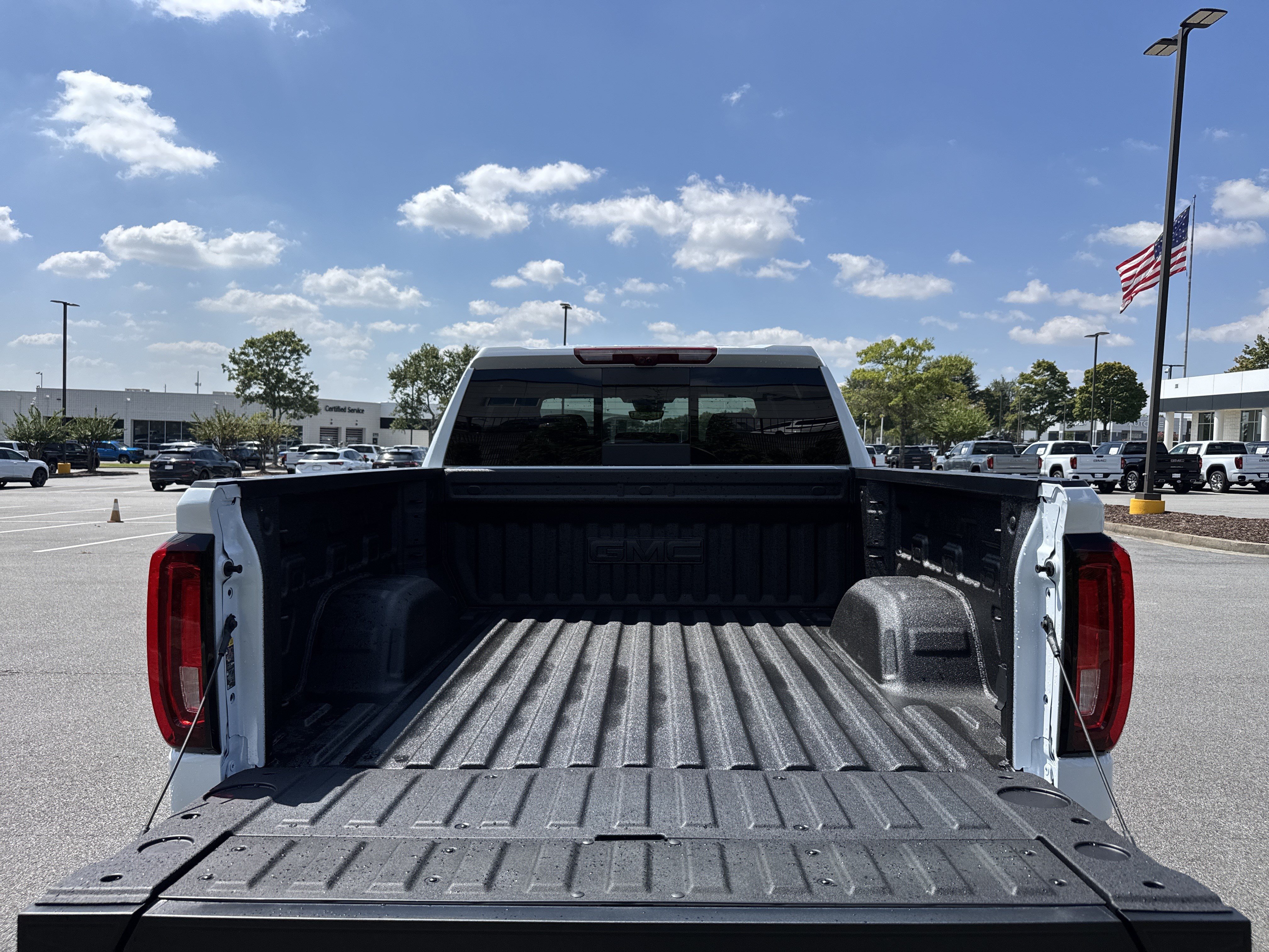 New 2026 GMC Sierra 1500 Denali w/ Denali Reserve Package AWD/4WD image 36
