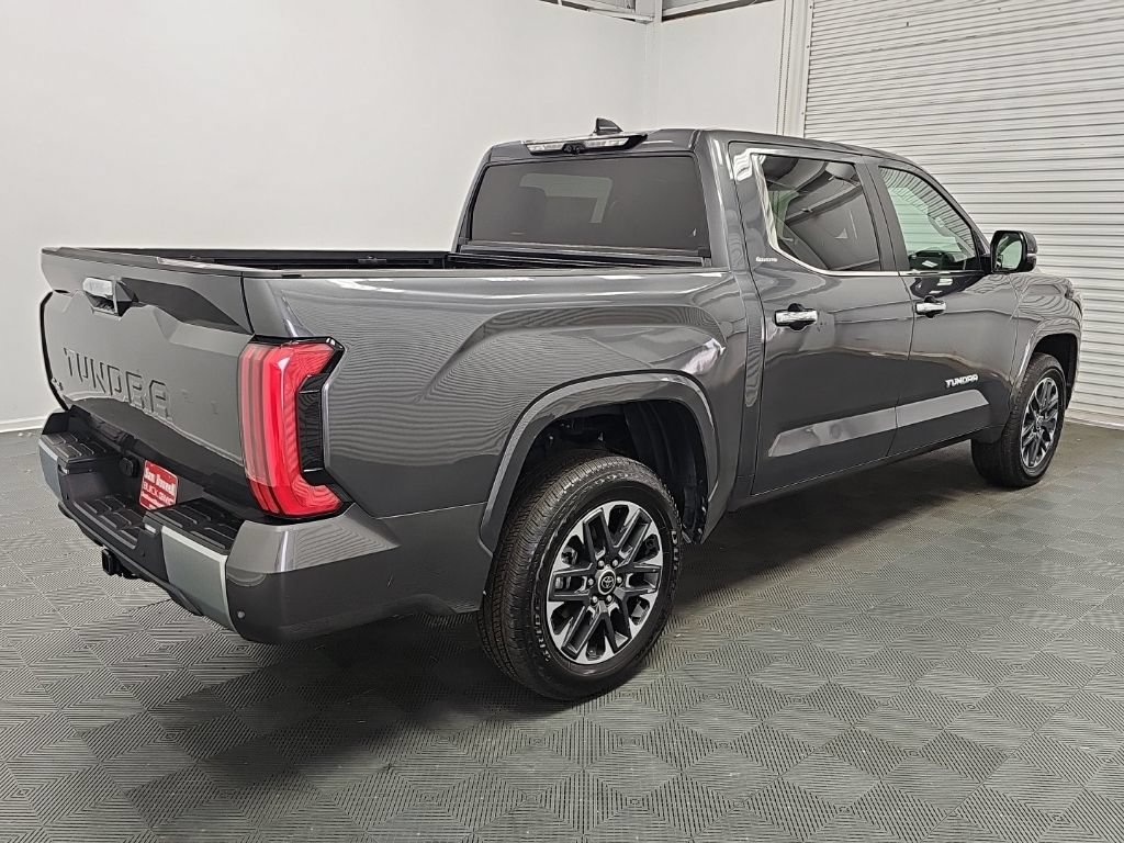 Used 2024 Toyota Tundra Limited AWD/4WD image 9