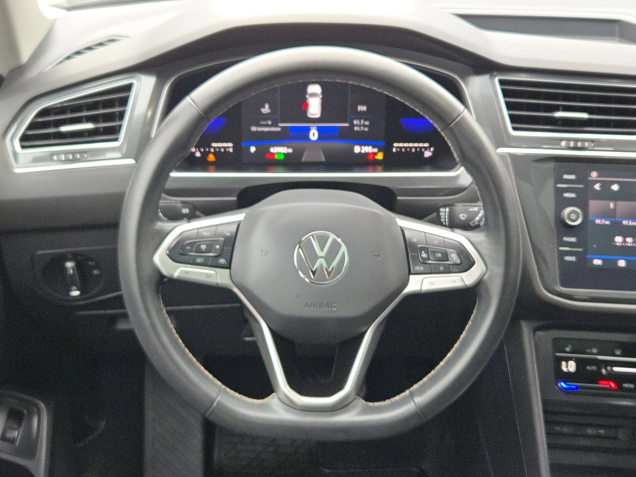 Used 2022 Volkswagen Tiguan SE FWD image 20