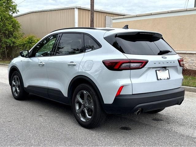 Used 2025 Ford Escape ST-Line FWD image 22