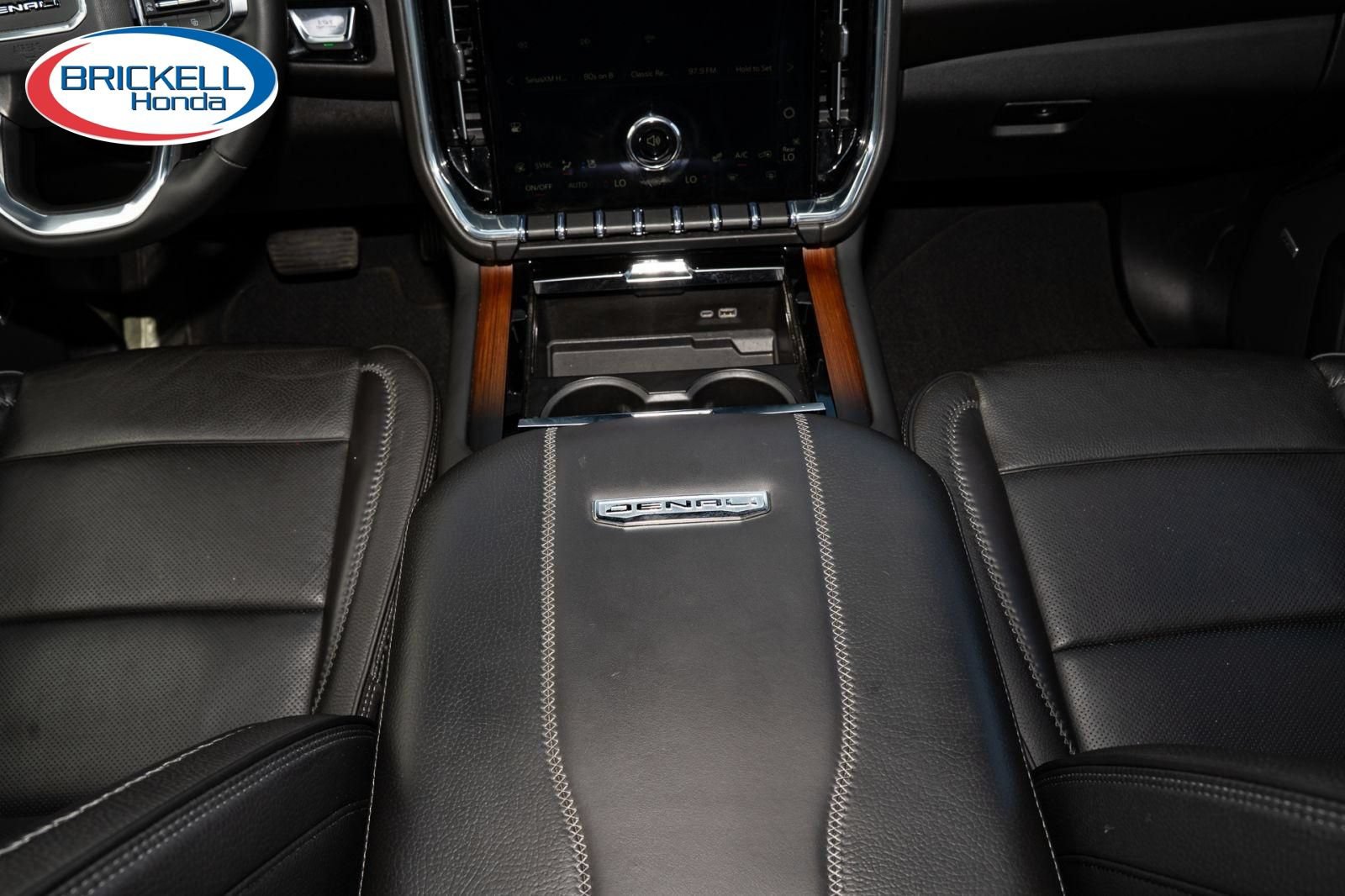 Used 2025 GMC Yukon Denali AWD/4WD image 26