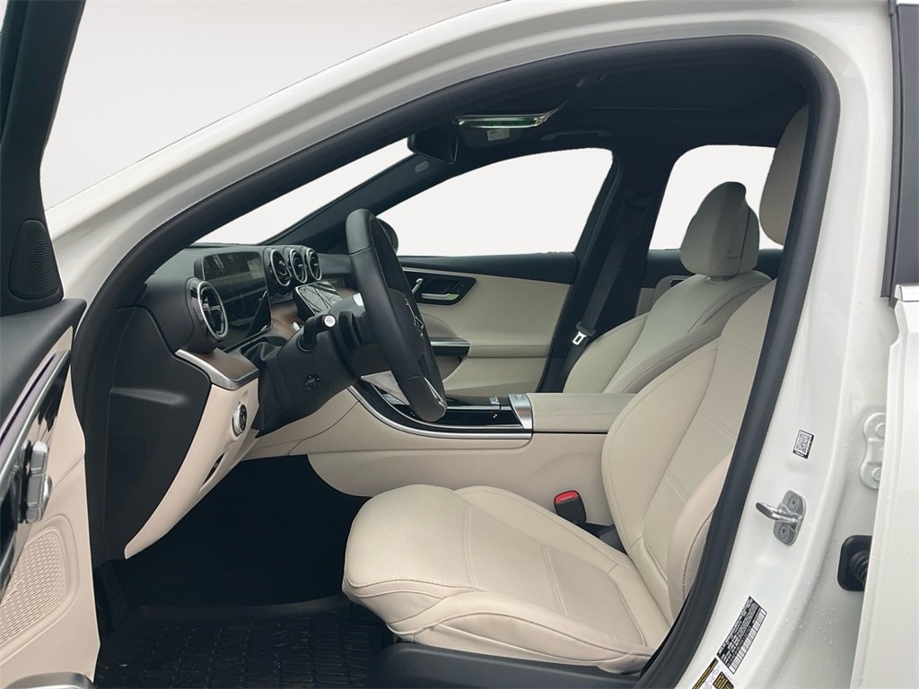 Used 2023 Mercedes-Benz C 300 4MATIC Sedan image 9
