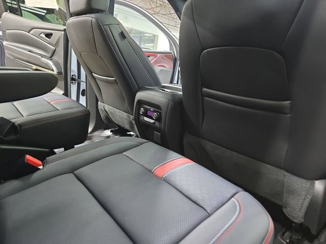 New 2026 Chevrolet Traverse RS w/ LPO, Floor Liner Package image 14