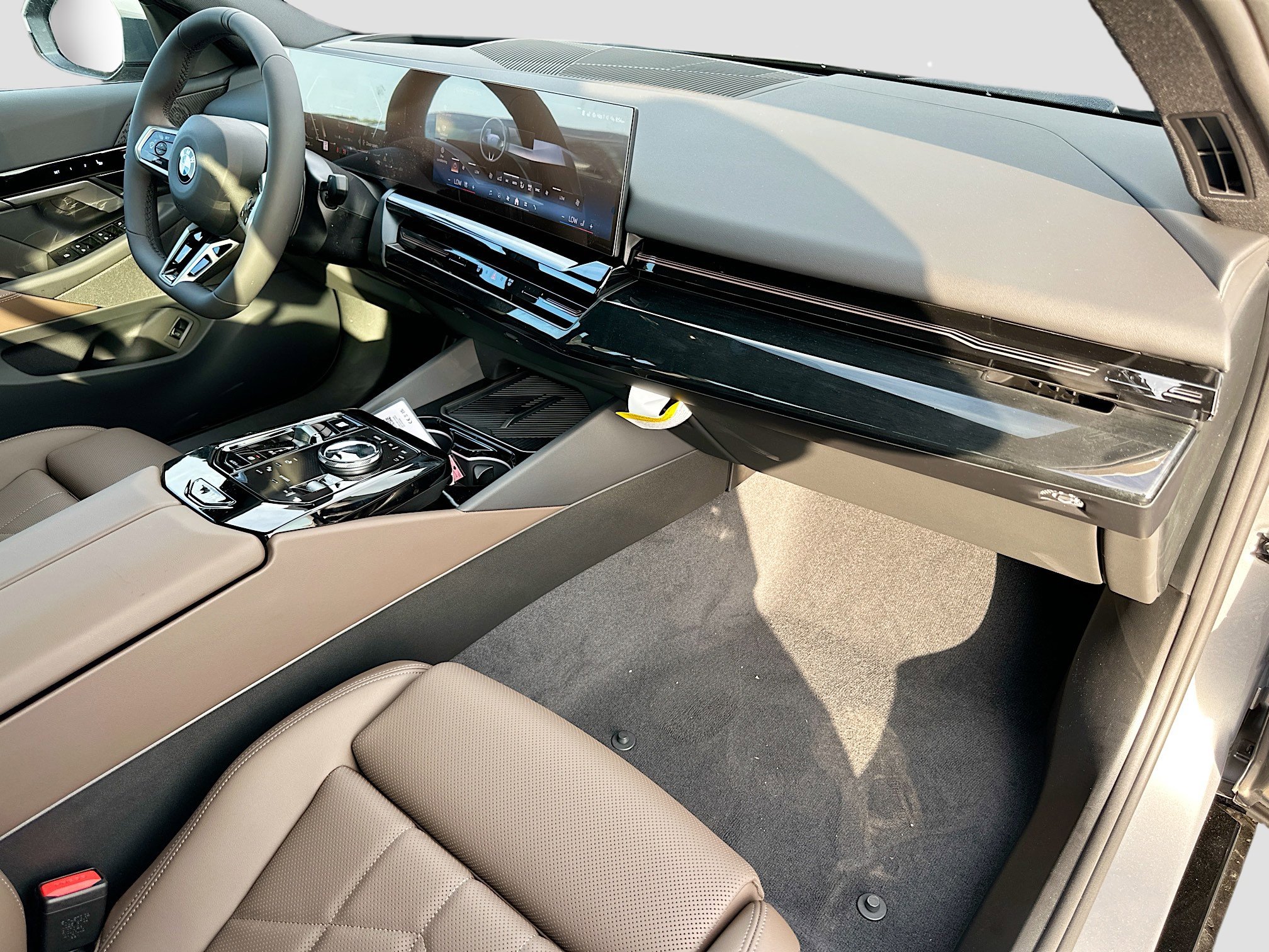 New 2026 BMW 530i w/ M Sport Package image 24