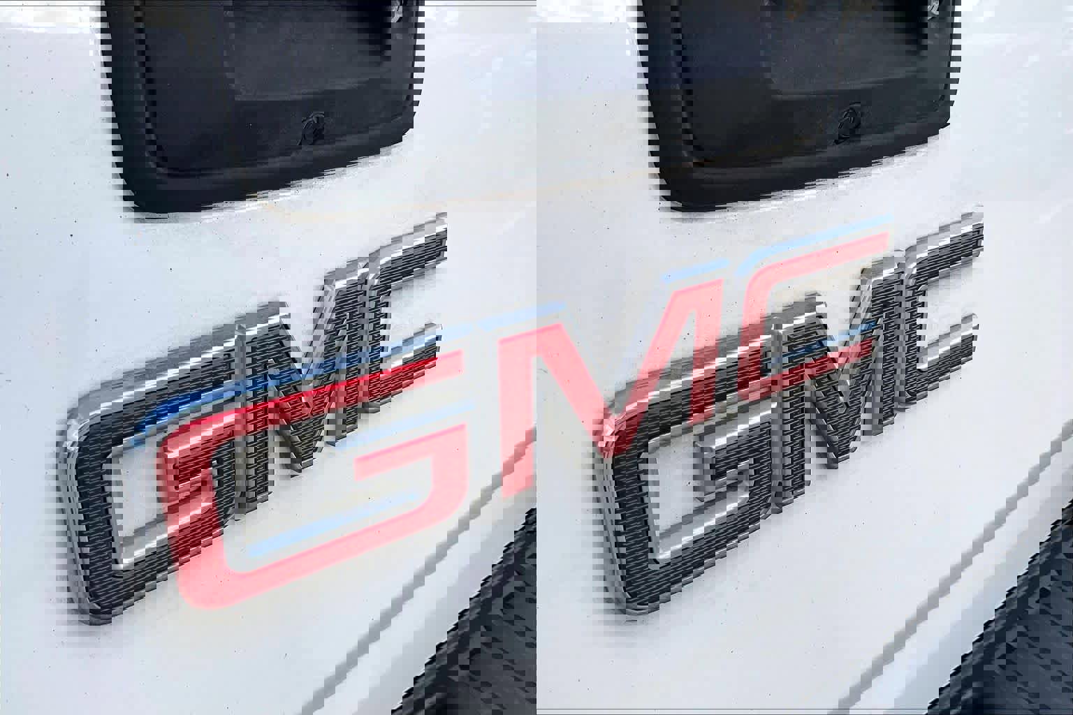 Used 2015 GMC Canyon SLE w/ SLE Convenience Package image 9