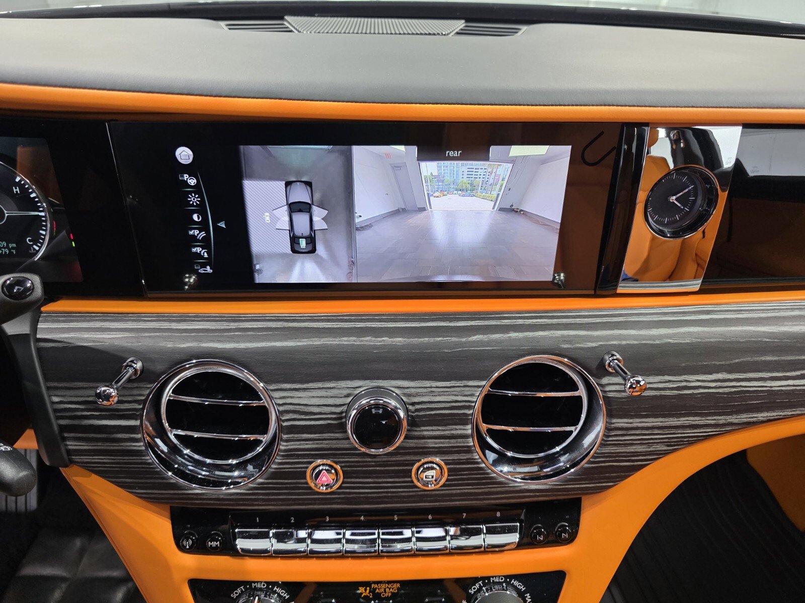 Used 2024 Rolls-Royce Ghost w/ Ghost Package image 22