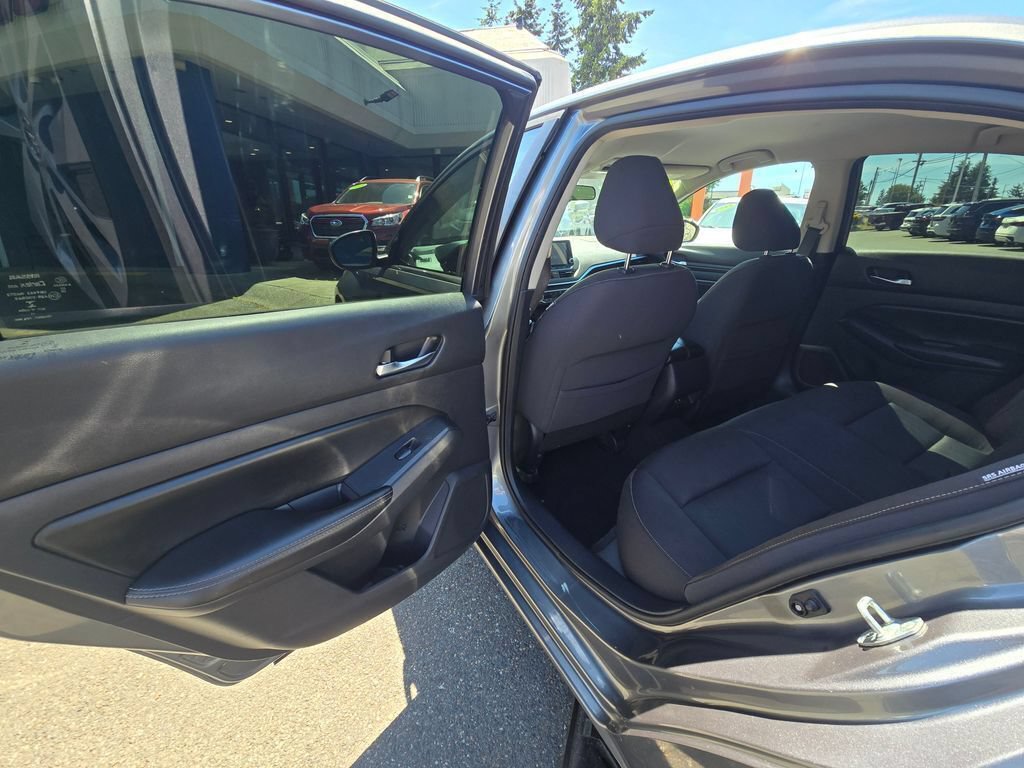 Used 2020 Nissan Altima 2.5 S FWD image 15