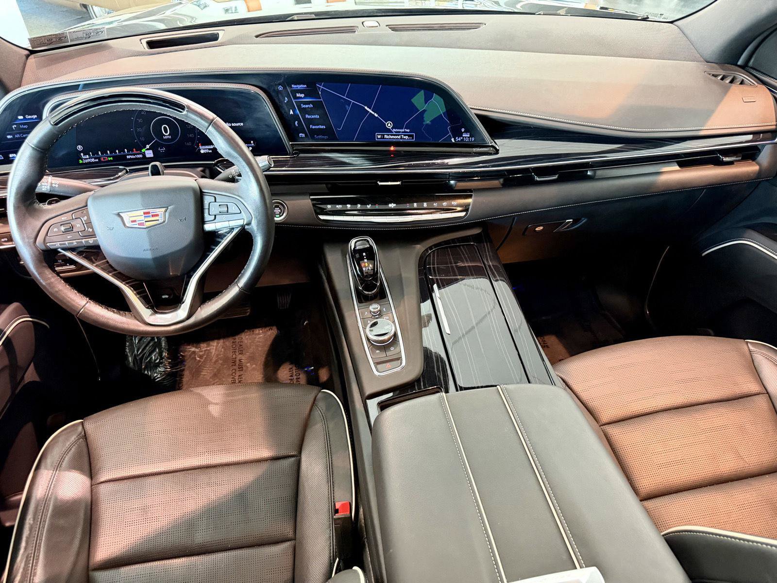 Certified 2024 Cadillac Escalade Sport w/ LPO, ONYX Package AWD/4WD image 45