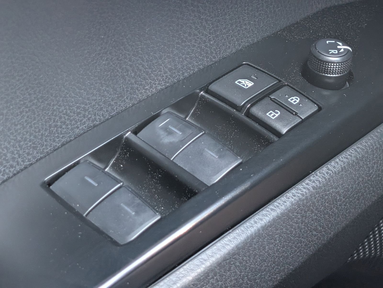 Used 2026 Toyota Camry SE FWD image 20