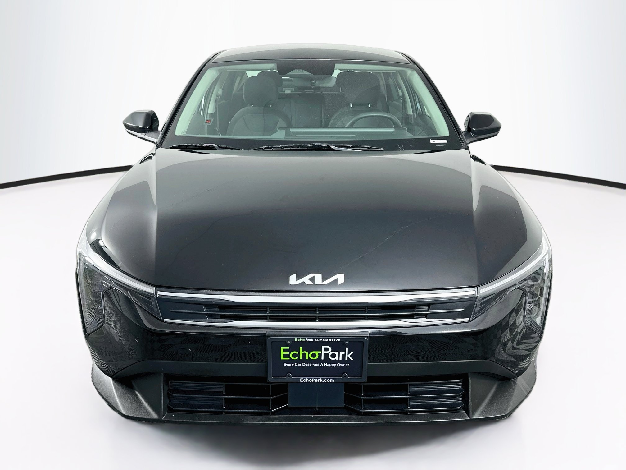 Used 2025 Kia K4 FWD image 2