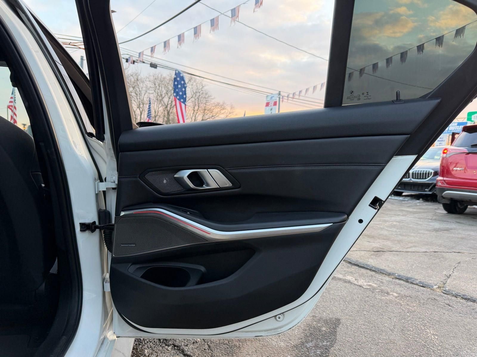 Used 2022 BMW M3 Competition w/ M Carbon Exterior Package image 17