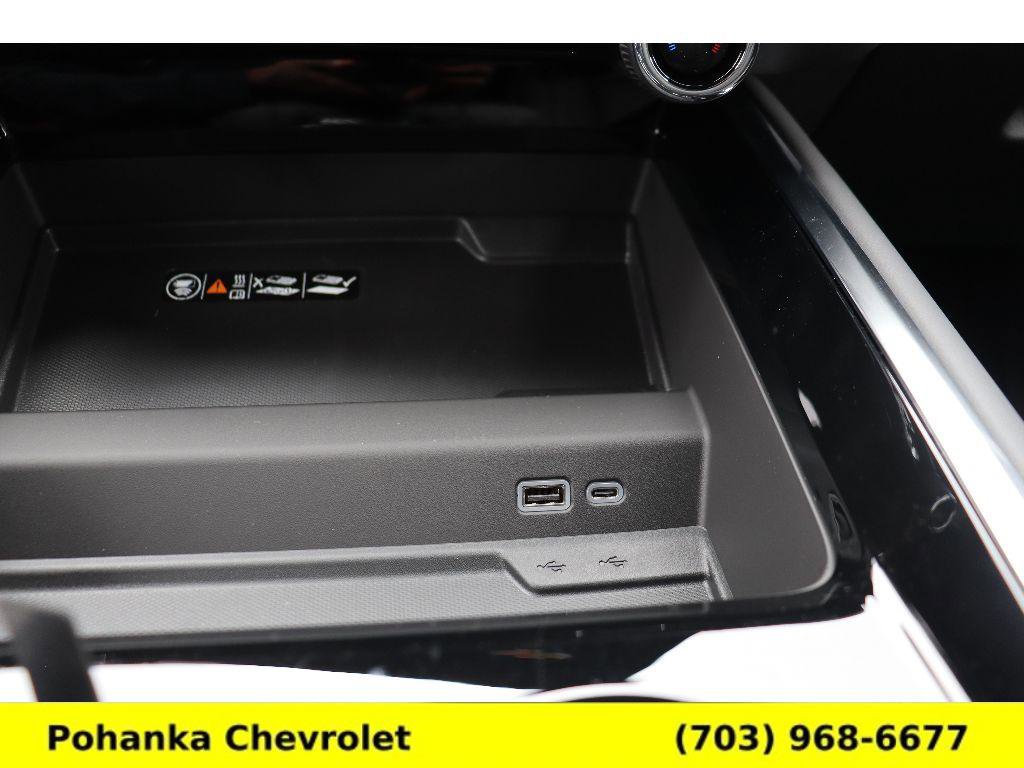 New 2026 Chevrolet Suburban High Country image 17