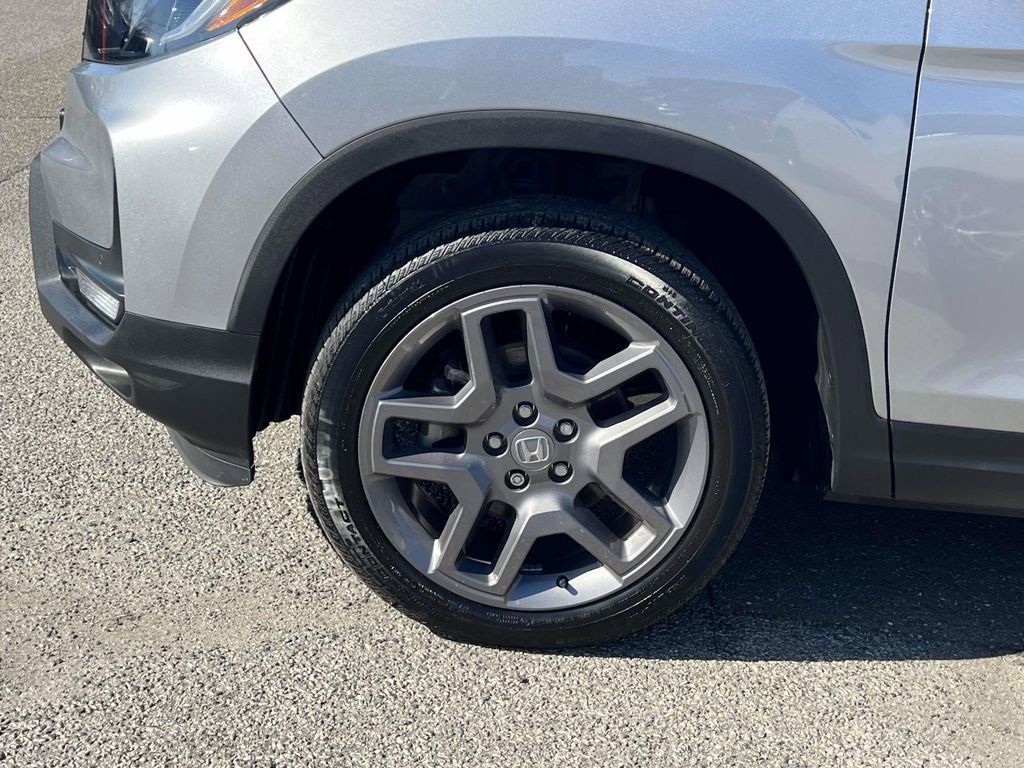 Used 2023 Honda Passport EX-L image 10