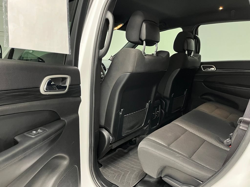 Used 2020 Jeep Grand Cherokee Laredo AWD/4WD image 44
