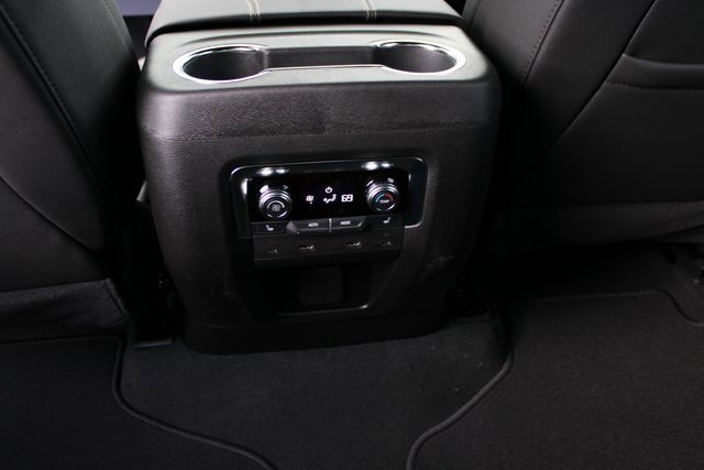 New 2026 GMC Yukon XL Elevation w/ Elevation Premium Package image 38