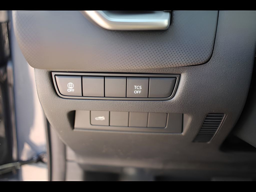 Used 2025 MAZDA CX-50 AWD 2.5 S w/ Preferred Package image 14