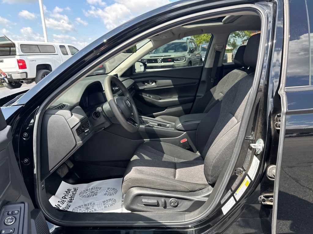 Used 2023 Honda Accord EX image 27