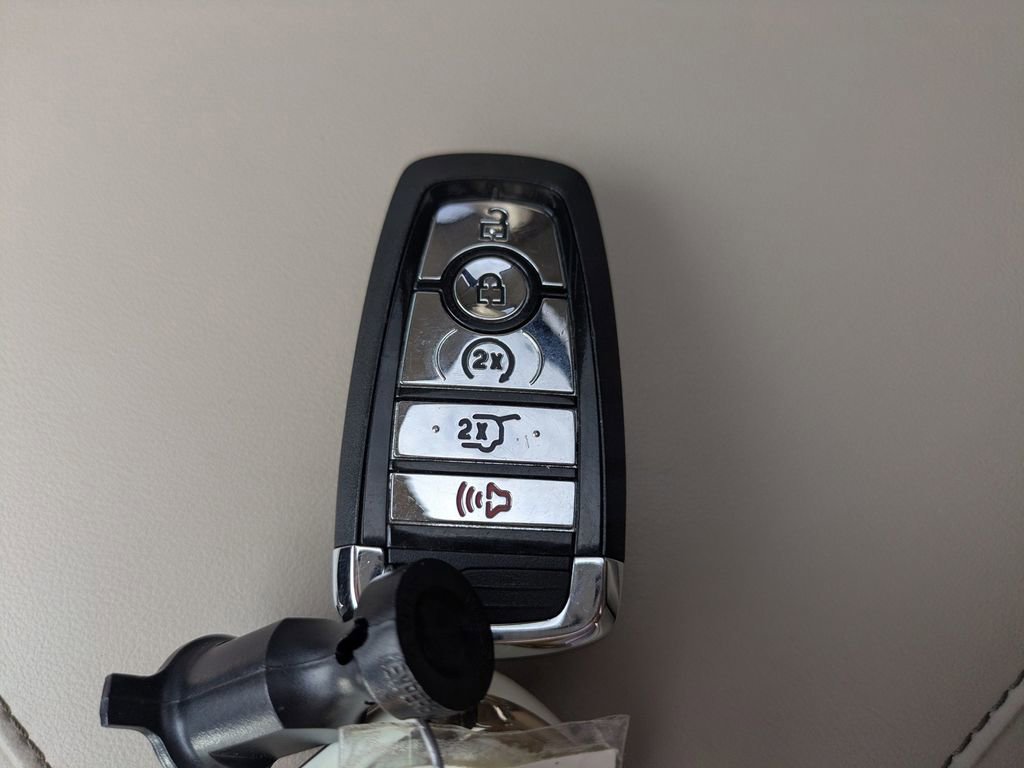 Used 2022 Lincoln Aviator Grand Touring w/ Equipment Group 301A image 40