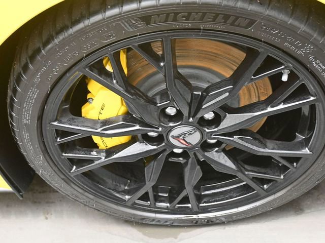 Used 2025 Chevrolet Corvette Stingray Premium Conv w/ Z51 Performance Package image 22