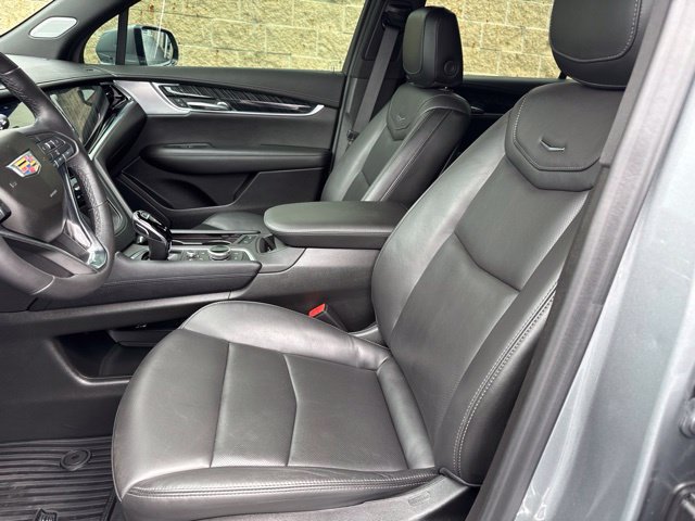 Used 2024 Cadillac XT6 Premium Luxury AWD/4WD image 20
