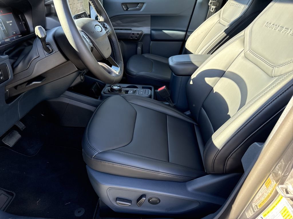 New 2026 Ford Maverick Lariat w/ Black Appearance Package image 9