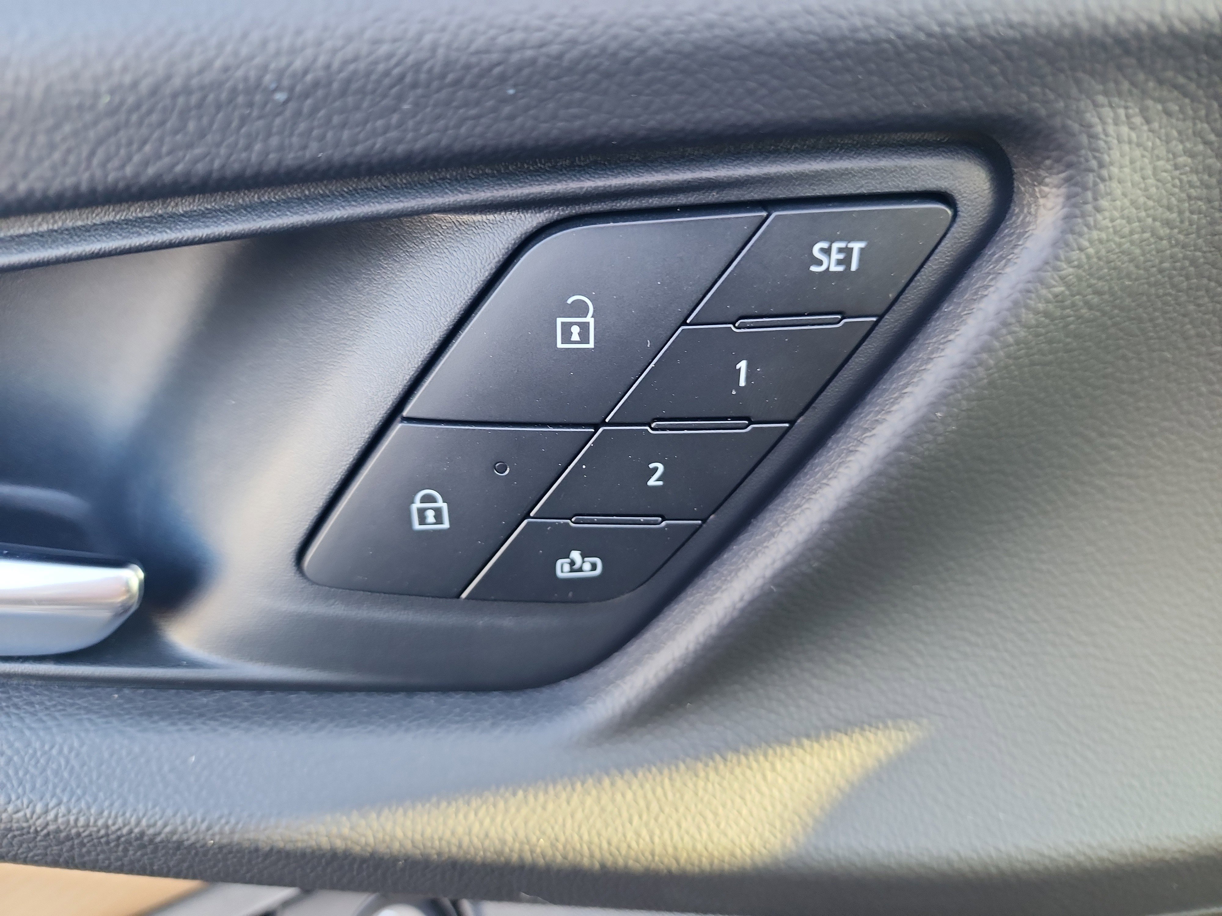 New 2026 Chevrolet Equinox ACTIV image 14