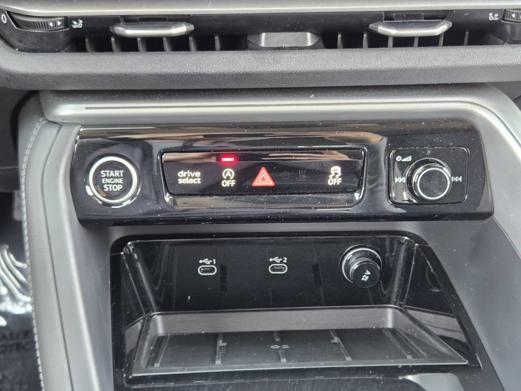 Certified 2025 Audi Q5 Premium Plus w/ Premium Plus AWD/4WD image 24