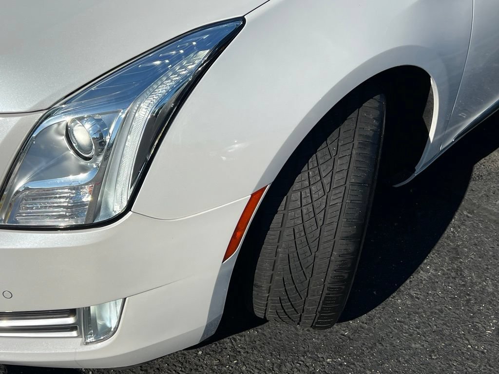 Used 2017 Cadillac XTS Luxury w/ Driver Awareness Package AWD/4WD image 2