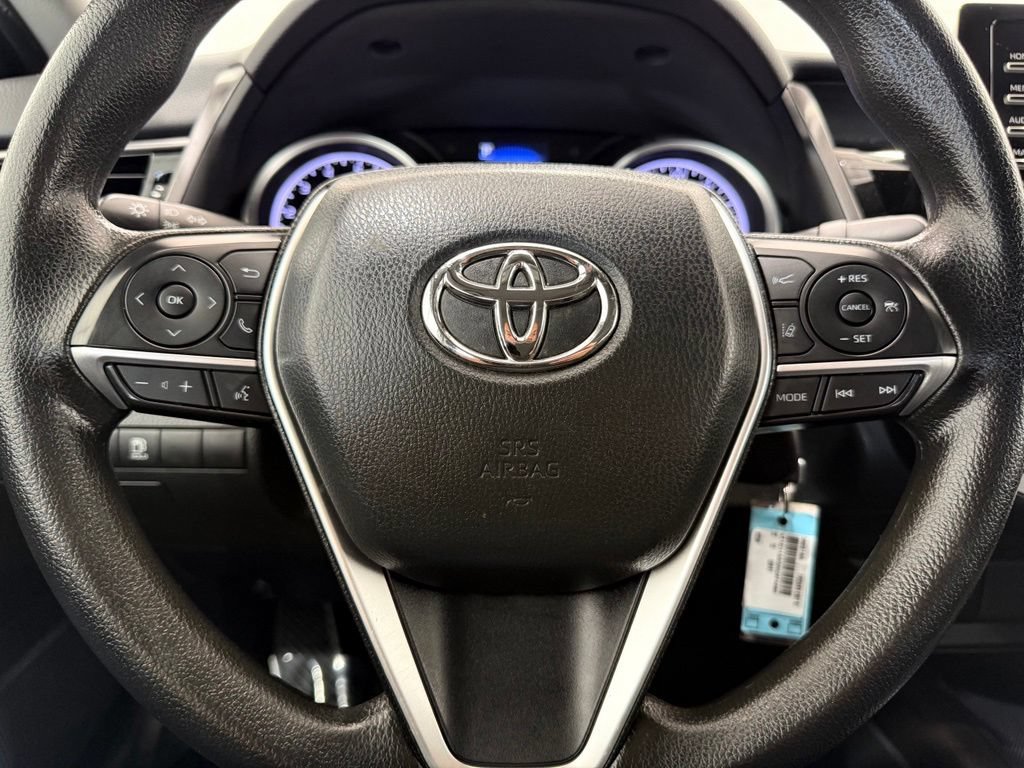 Used 2022 Toyota Camry LE FWD image 40