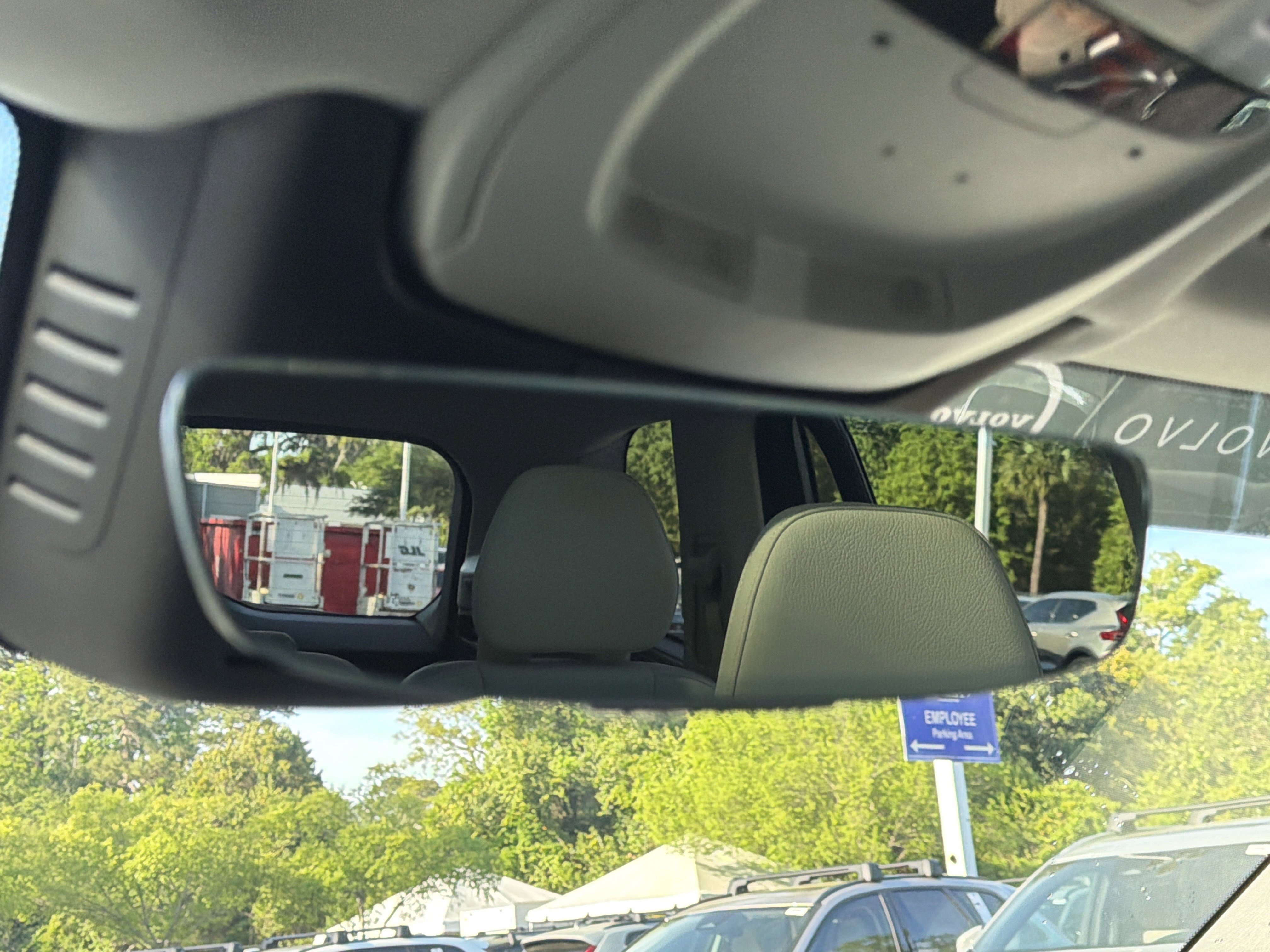 Certified 2025 Volvo XC90 B5 Core w/ Protection Package AWD/4WD image 28