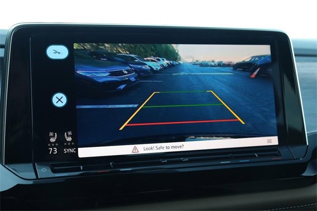 New 2026 Volkswagen Atlas Cross Sport SE image 11