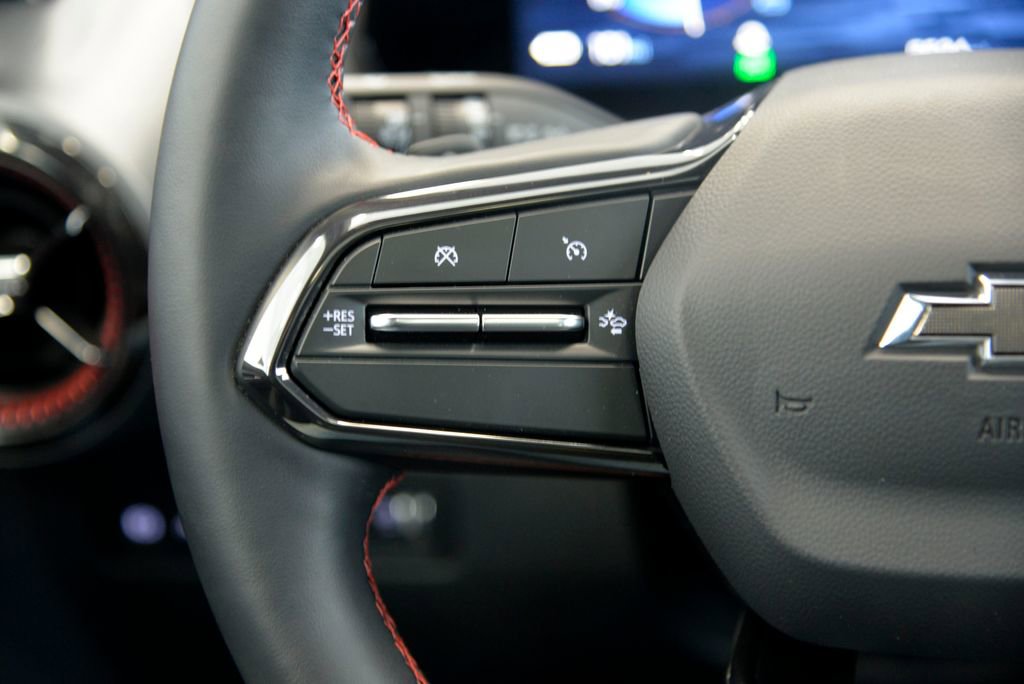 Certified 2025 Chevrolet Equinox EV RS w/ Convenience Package II image 22