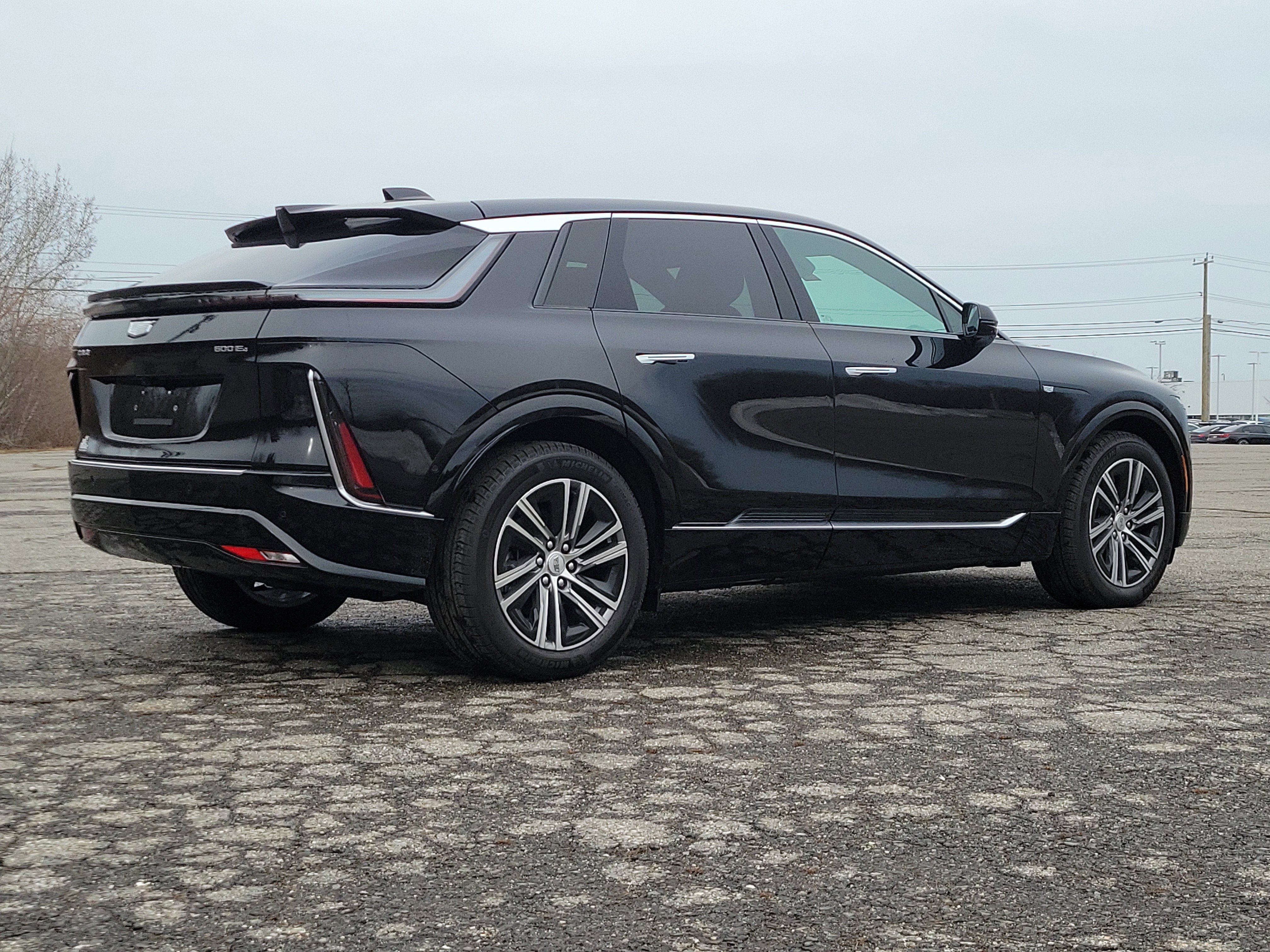 New 2026 Cadillac Lyriq Luxury image 7