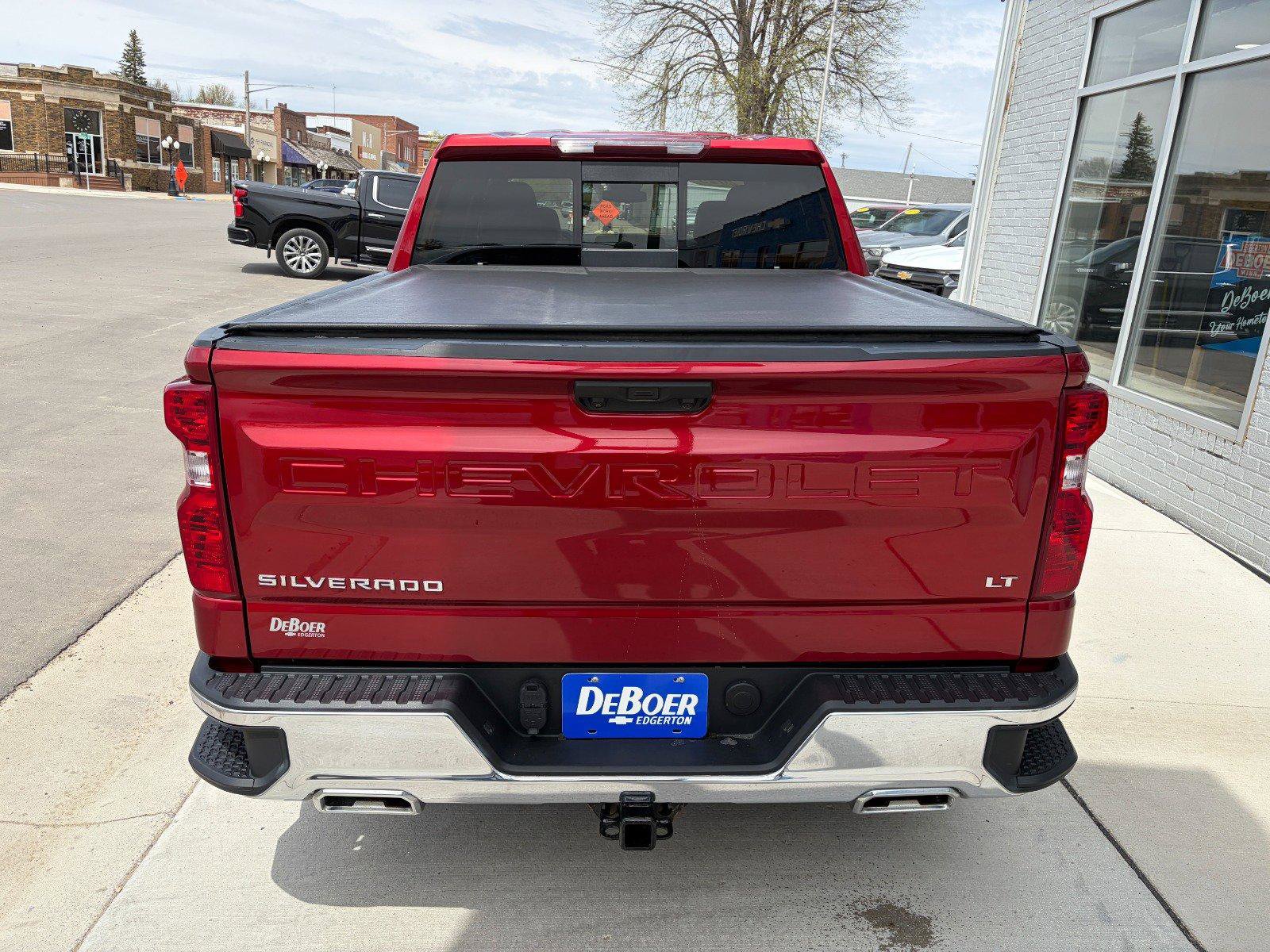 Used 2023 Chevrolet Silverado 1500 LT AWD/4WD image 4