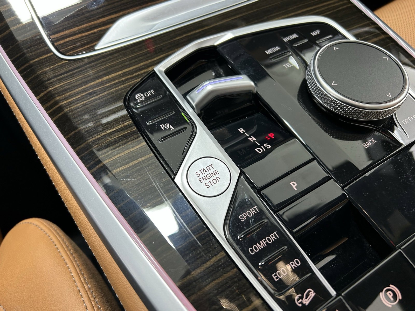 Used 2024 BMW X5 xDrive40i w/ Premium Package image 21