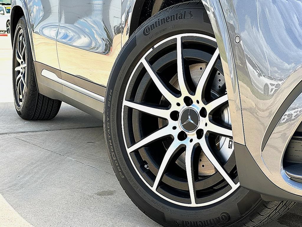Certified 2025 Mercedes-Benz GLA 35 AMG 4MATIC image 2